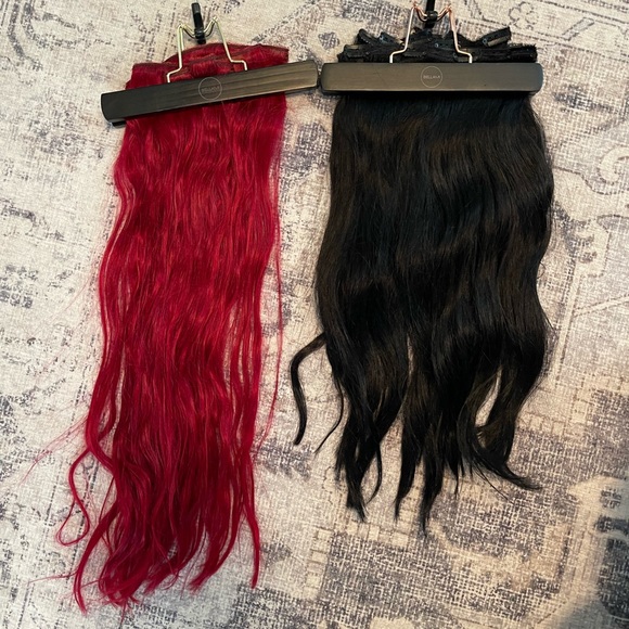 BELLAMI Accessories - 2 sets of Bellami hair extensions red & black